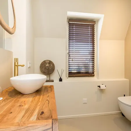 Boutique Omnia - Digital Reception & Keyless 4* Valkenburg aan de Geul