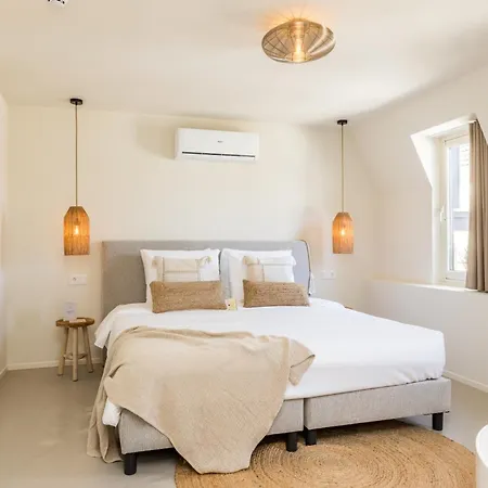 Boutique Omnia - Digital Reception & Keyless Hotel 4*