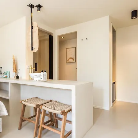 Boutique Omnia - Digital Reception & Keyless 4*