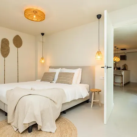 Boutique Omnia - Digital Reception & Keyless Hotel 4*