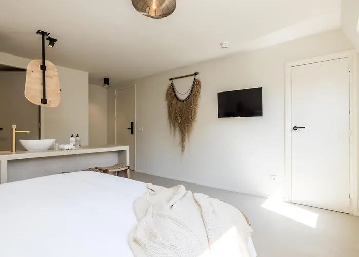 Boutiquehotel Omnia Szálloda *