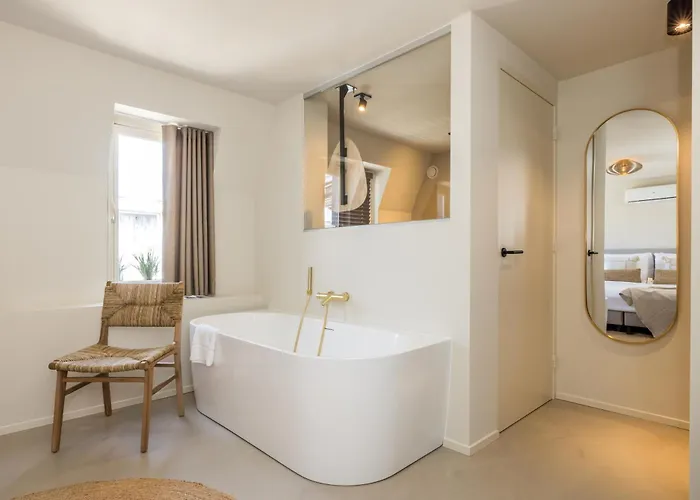 Boutiquehotel Omnia * 팔켄뷔르흐안더횔