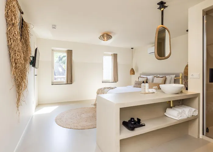 Boutiquehotel Omnia 호텔 *